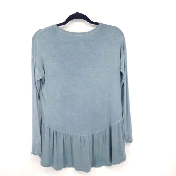 American Eagle Blueish Green Flowy Ruffled Long Sleeve Tee - Picture 3 of 6